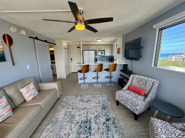 2240 Kuhio Ave APT 2601, Honolulu, HI 96815
