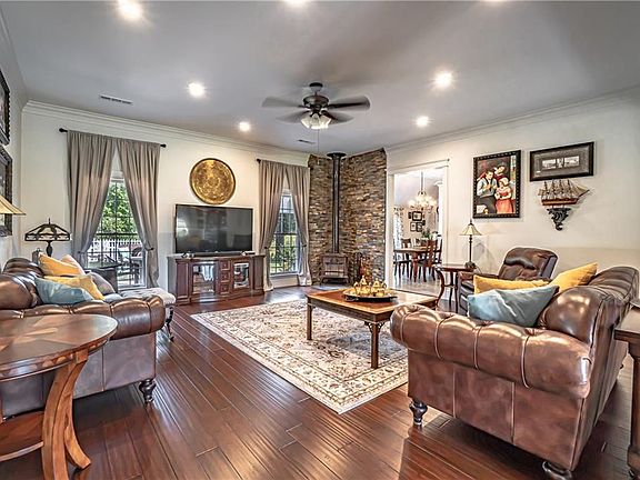 4th image of 4036 Homewoods Dr