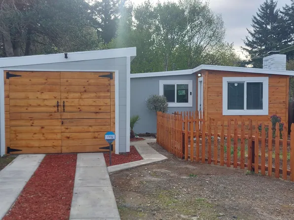 1415 Harrold St, Crescent City, CA 95531