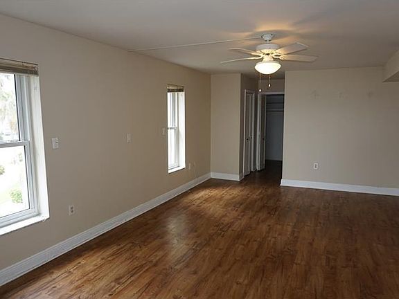5th image of 5130 Brittany Dr S APT 301