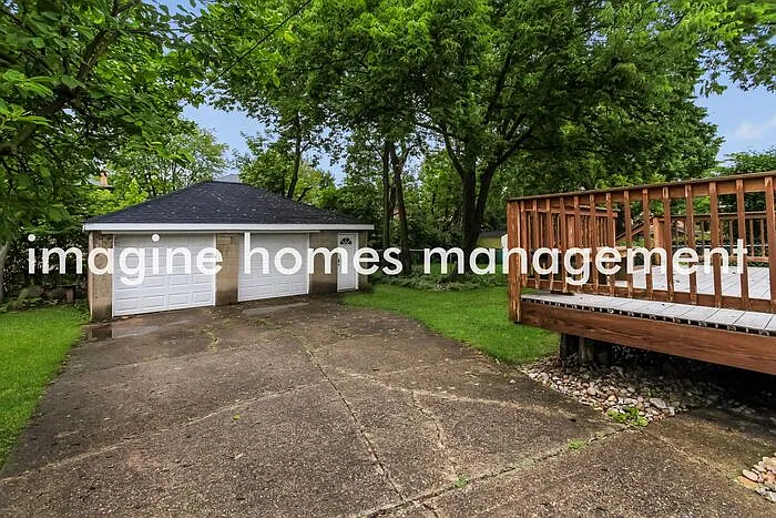 2732 Cox Ln — Photo 15