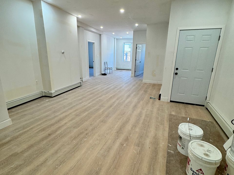 1st image of 403 Jersey St #4
