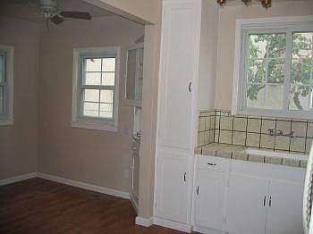 2nd image of 1048 Vine St