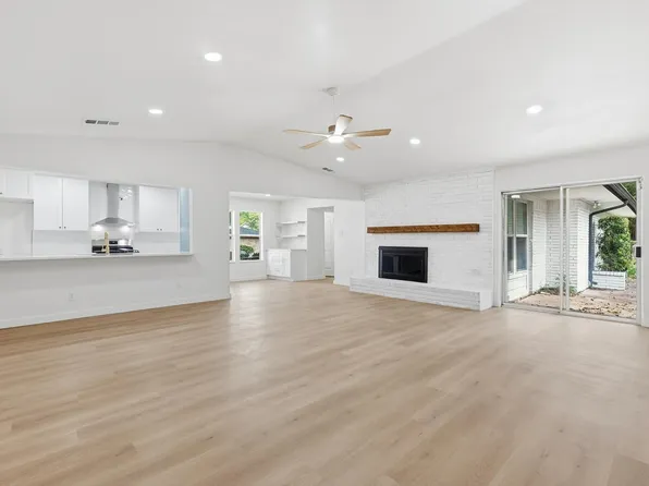 5940 Hunters View Ln, Dallas, TX 75232