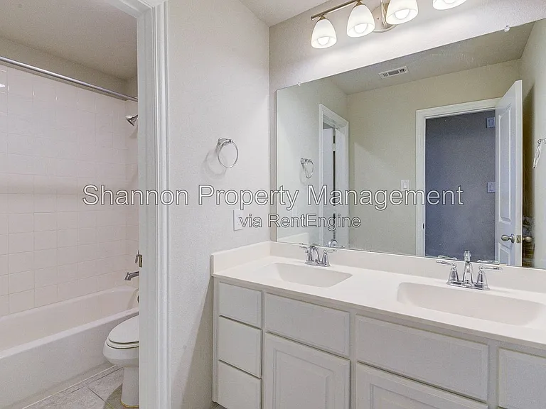 6102 Grace Falls Dr — Photo 17