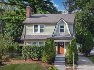 452 W Lewiston Ave, Ferndale, MI 48220