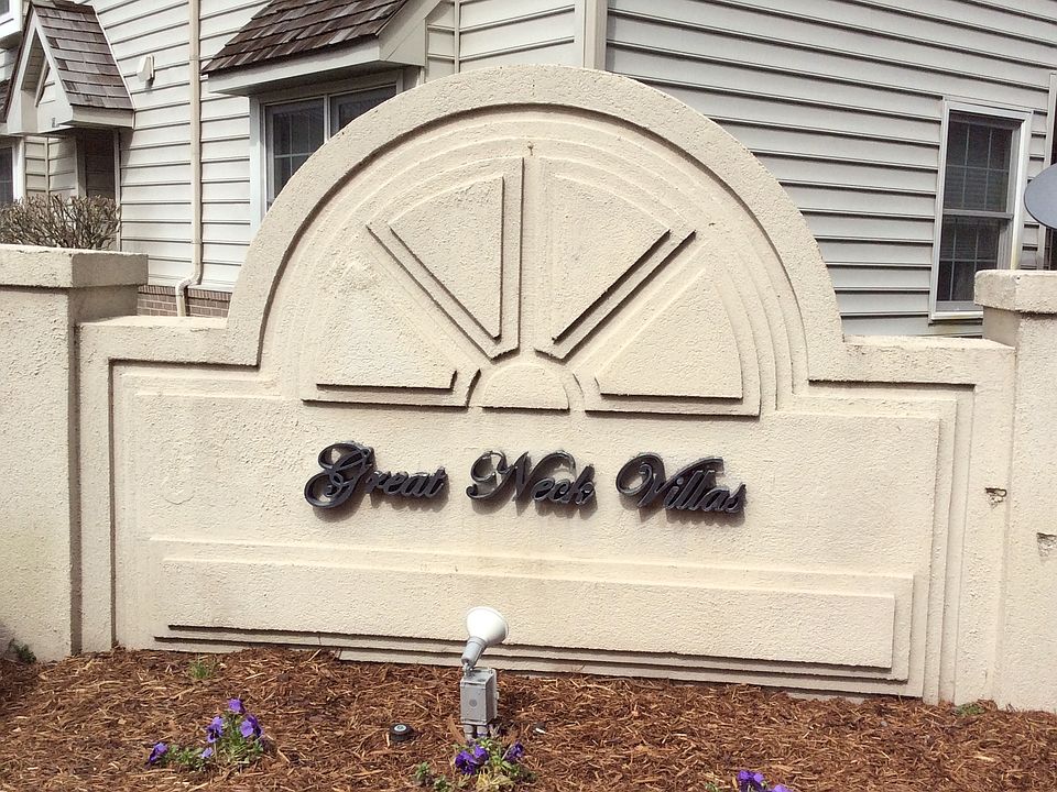 2nd image of 1811 Calash Way