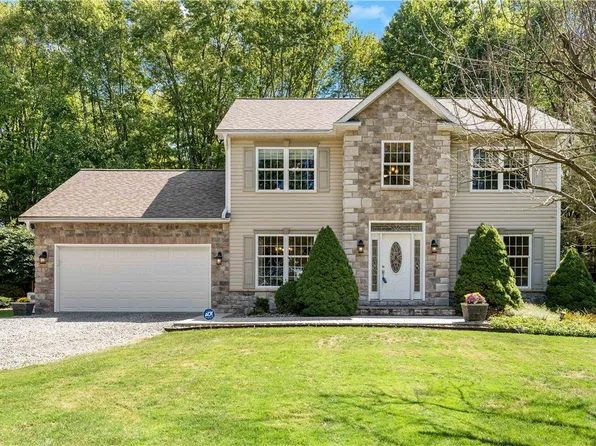 491 S Eberhart Rd #A, Butler, PA 16001
