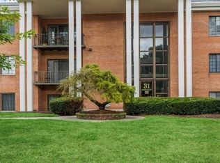 31 Church Grn APT 105, Taunton, MA 02780