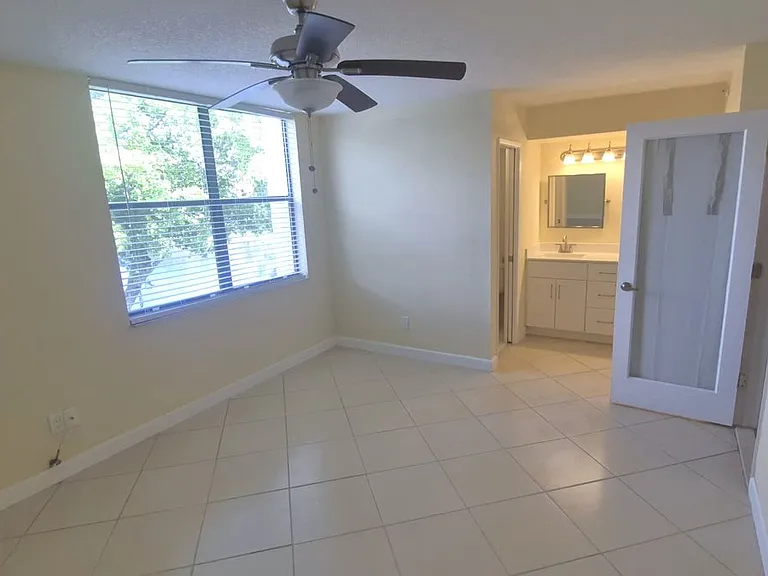 820 Lavers Cir #G409 — Photo 14