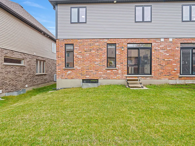 1026 Wright Dr — Photo 16