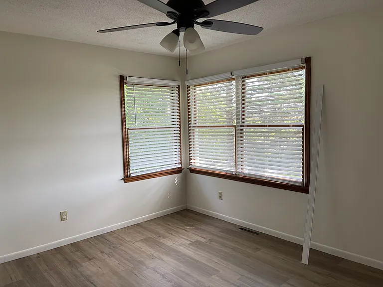15268 Doyle Rd — Photo 8