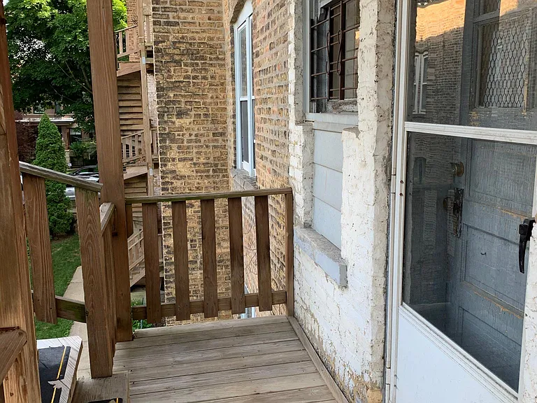 3709 N Hoyne Ave #2 — Photo 17