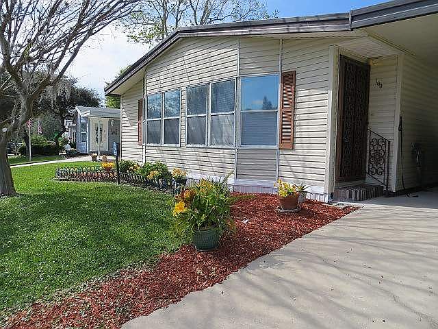 1st image of 100 Misty Falls Dr