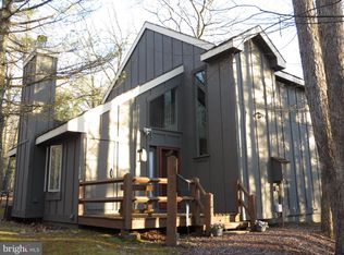 87 Alpine, Lake Harmony, PA 18624