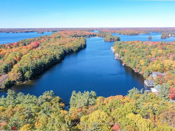 1024B Neals Rd NW, Muskoka Lakes, ON P0C 1M0