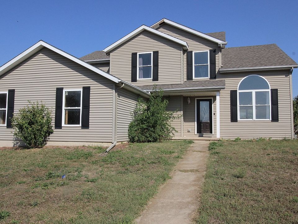 1st image of 901 Brighton Ave