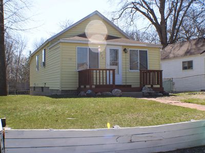 724 Bay Rd, Bay City, MI, 48706