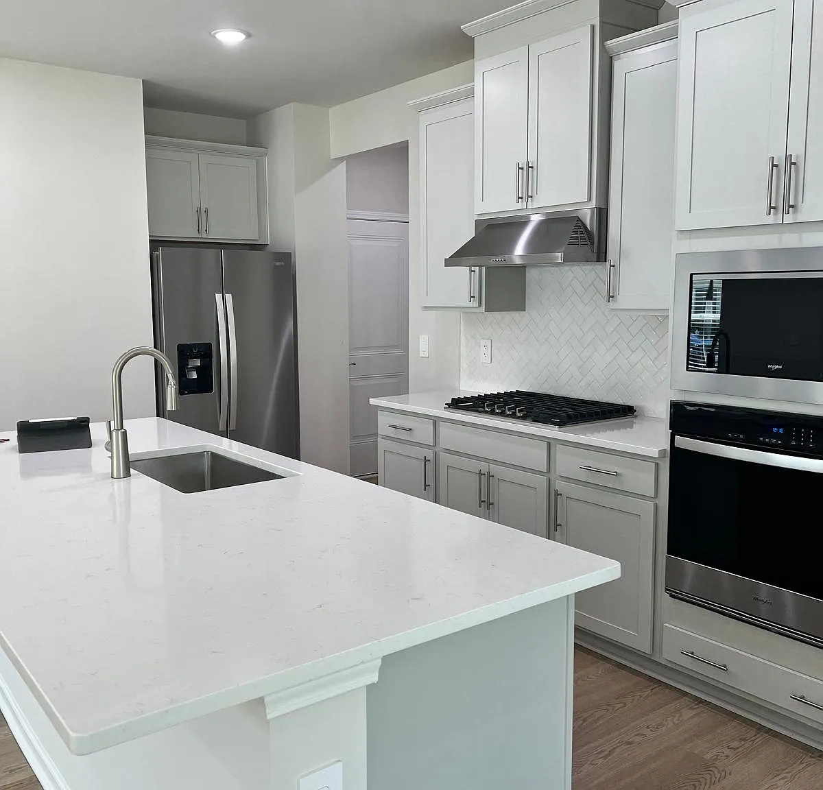 4 bed, 2100 sqft, $2,499 — Photo 1