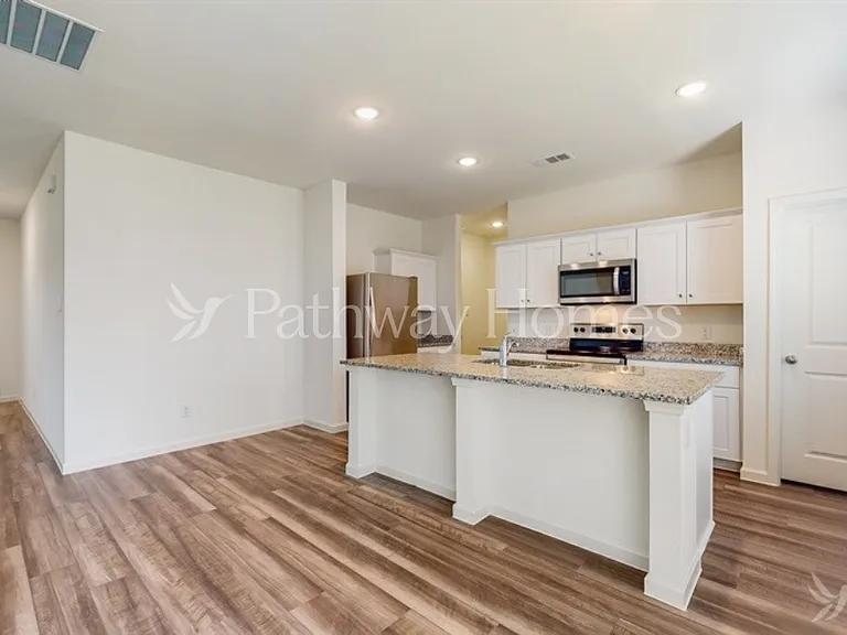 1428 Ancer Way — Photo 7