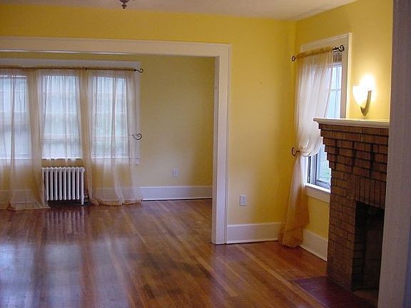 2nd floor living room