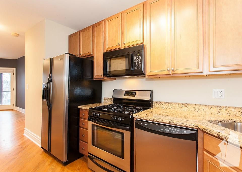 1st image of 4840 N Ashland Ave #2w2nd