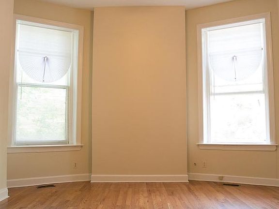 2nd image of 2000 Lakeview Ave APT A