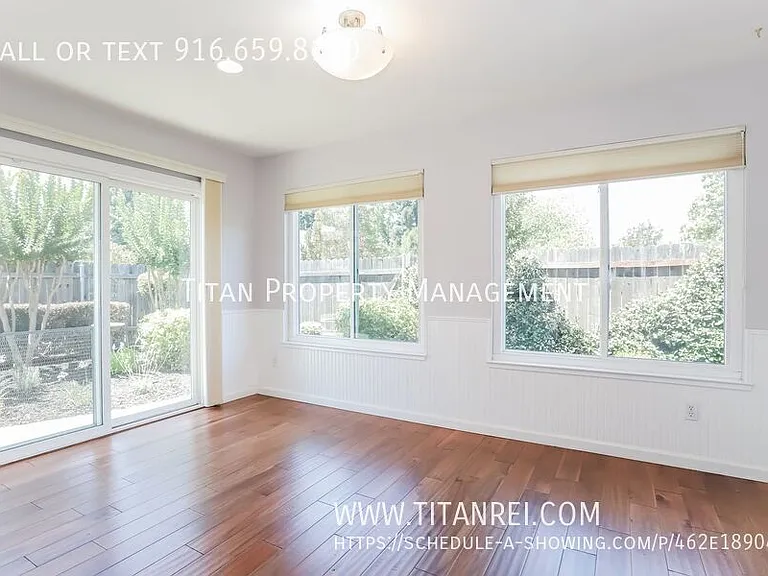 4662 Stirling St — Photo 5