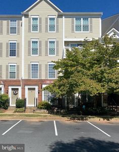 46934 Courtyard Sq Unit 300, Sterling, VA, 20164