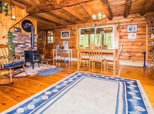 18 Forest St, Upton, MA 01568