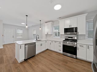 22 Madison Ave APT 1, Cambridge, MA 02140