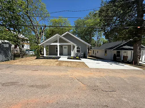 110 McDade St Photo 1