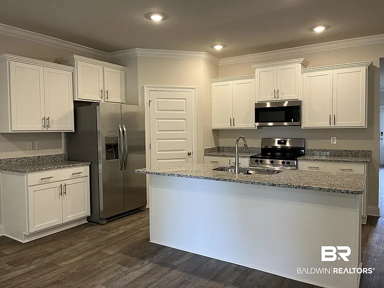 14836 Dayton Cir — Photo 4