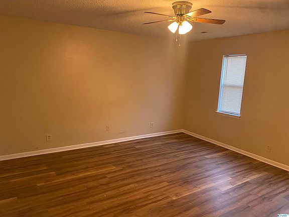 2nd image of 4300 Chalet Cir NW