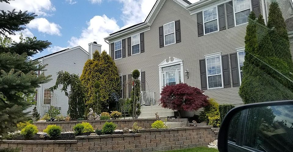 2nd image of 3 Village Rd
