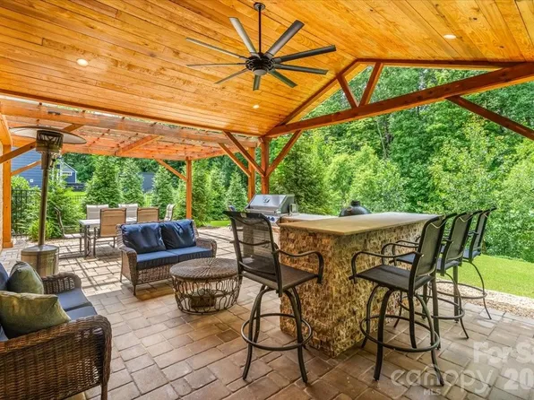 8817 Auburn Whisper Ln, Mint Hill, NC 28227