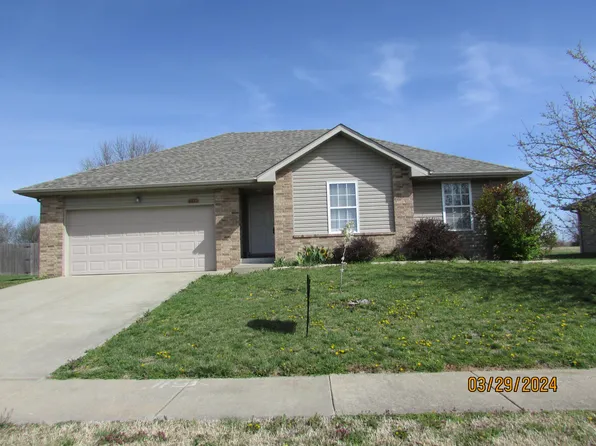 5621 W Sunflower Drive, Springfield, MO 65802