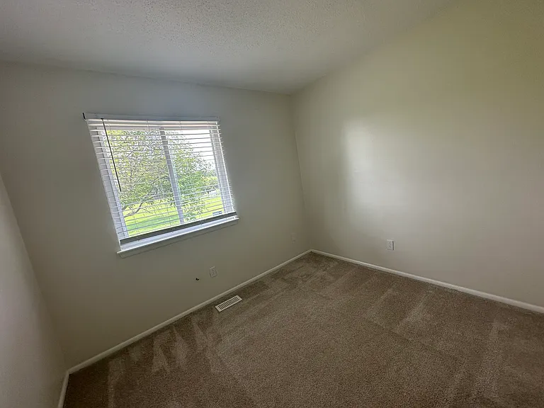 3590 Windmill Dr — Photo 20
