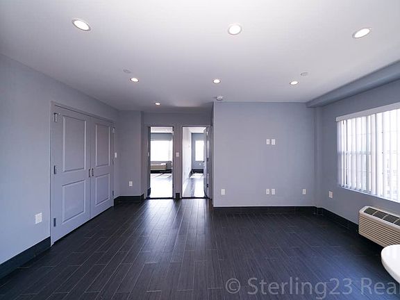 5th image of 3701 Broadway APT 4A
