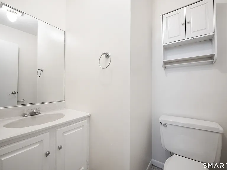 60 Lawn Ave #24 — Photo 15