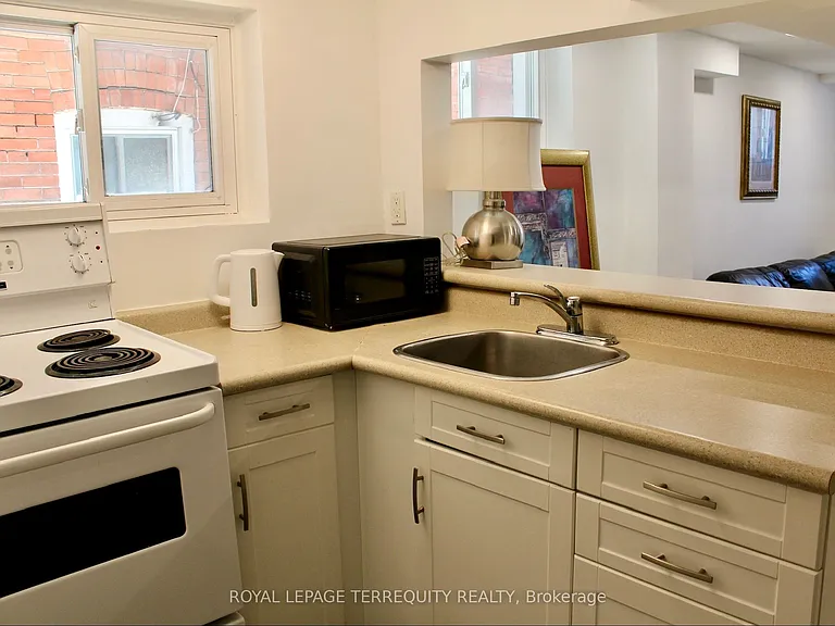 140 Wolverleigh Blvd #LOWER — Photo 14