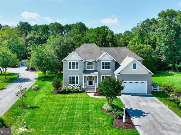 305 Walkabout Rd, Bethany Beach, DE 19930