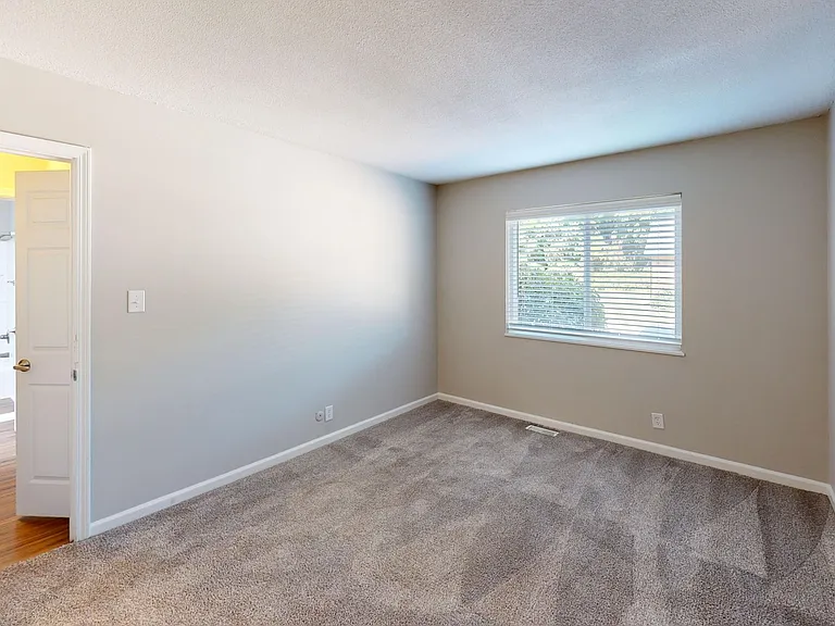 Park Place Apartments — Photo 6