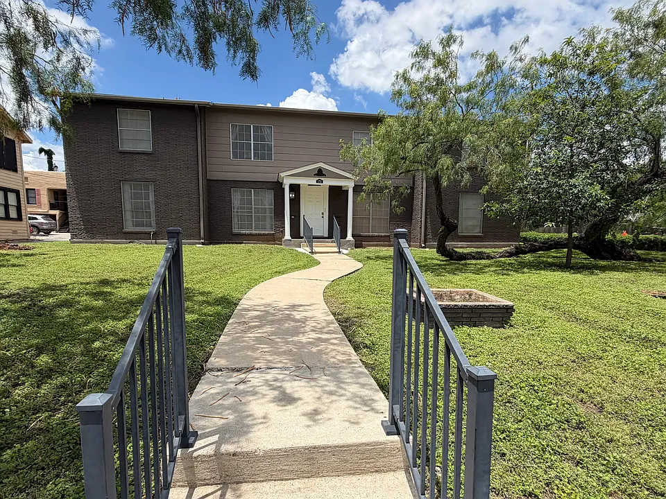175 Harrigan Ct #3