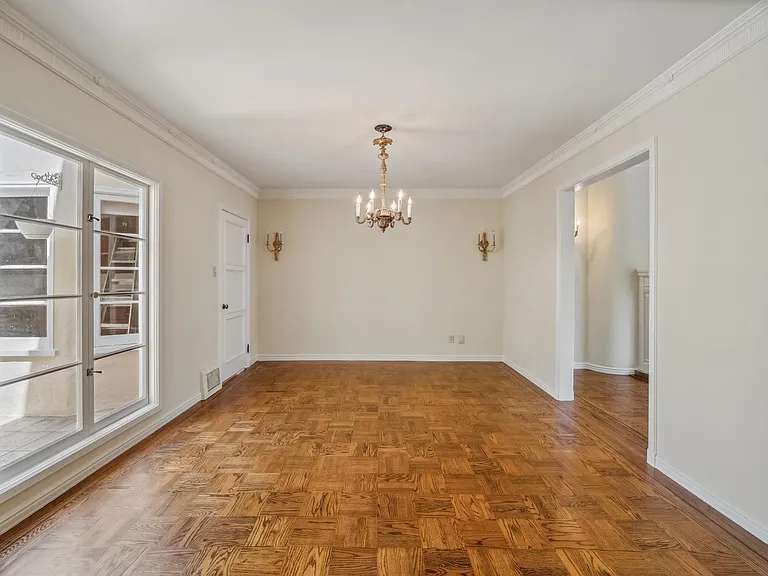 Formal dining room