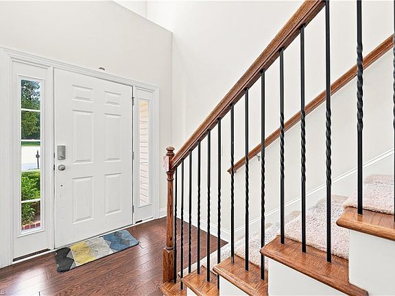 4th image of 3890 Filton Dr