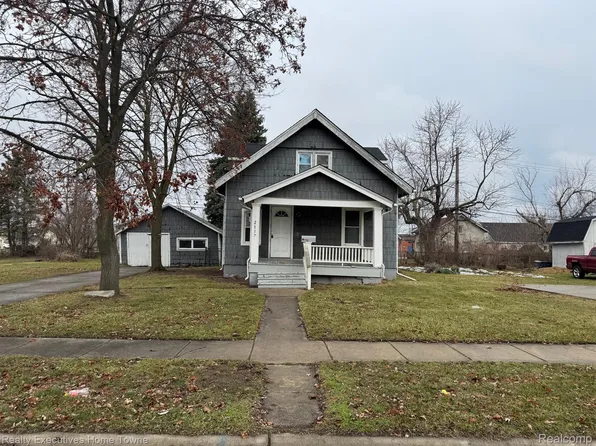 2117 Katherine St, Port Huron, MI 48060