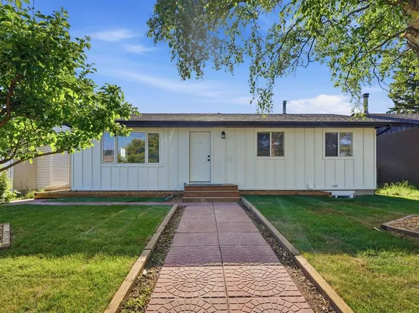 19 E Mardale Cres NE, Calgary, AB T2A 3V4