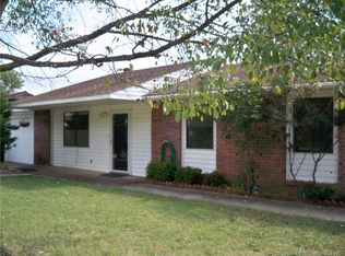 1107 Walnut St, Claremore, OK 74017