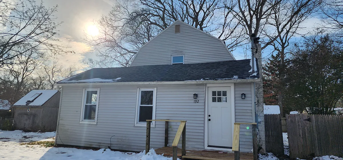 Building Photo - 192 Cypress Dr